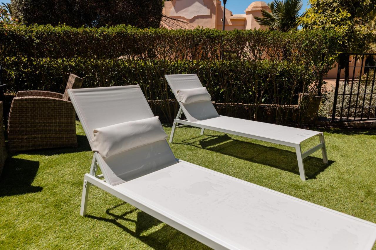 Appartamento With 3 Bedrooms, Terrace, Indoor Pool And Sauna At 100 M From The In Puerto Banus *